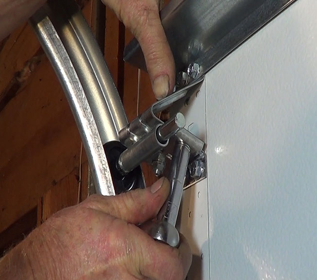 Top Fixture Adjustment