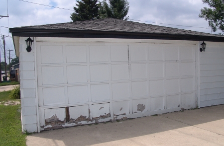 Bottom Garage Door Section Replacement, How To Fix Bent Bottom Of Garage Door