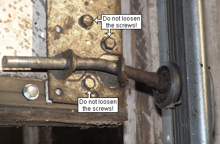 Bottom Roller Replacement, How To Fix Bent Bottom Of Garage Door
